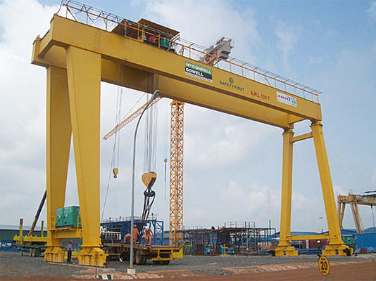capacidad de la grúa de pórtico de los 42M Span Trussed Type 75ton en astillero