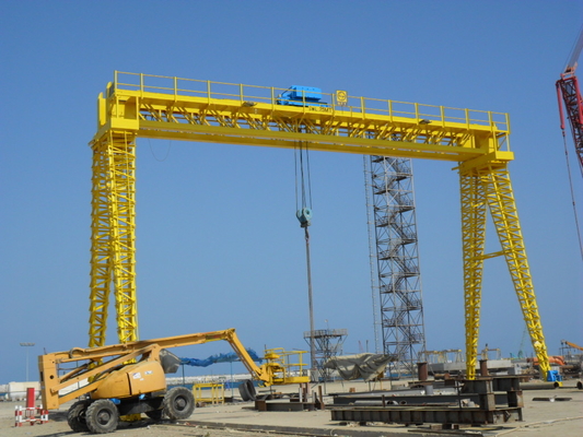 capacidad de la grúa de pórtico de los 42M Span Trussed Type 75ton en astillero