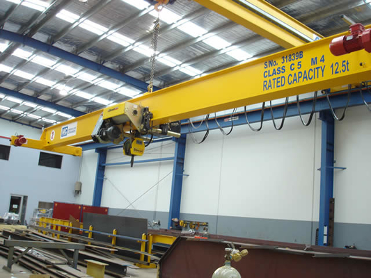 Ahorro de energía pendiente del control de Ton Overhead Crane With Hoist de la sola tonelada 5 del haz 2