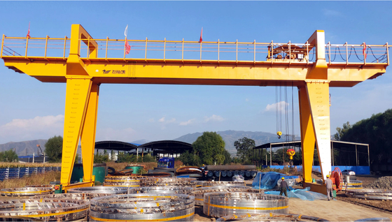 Equipo superior de grúa de construcción Amarillo/rojo Carga de elevación de 10 a 75 t Alturas de elevación de 6 a 18 m