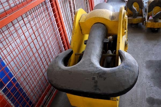El alzamiento de arriba de tipo europeo del pórtico forjó el doble Crane Hook del bloque que C formó