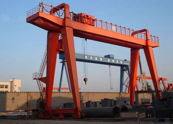 Pórtico fácil Crane For Rail Station del doble de SANTO 1T-800T de la instalación