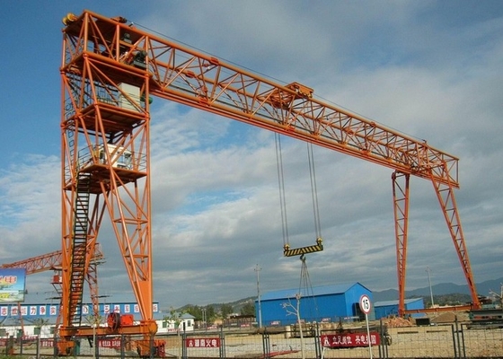 Palmo los 6M-50M 20T al puente de braguero 900T Crane Used In Construction