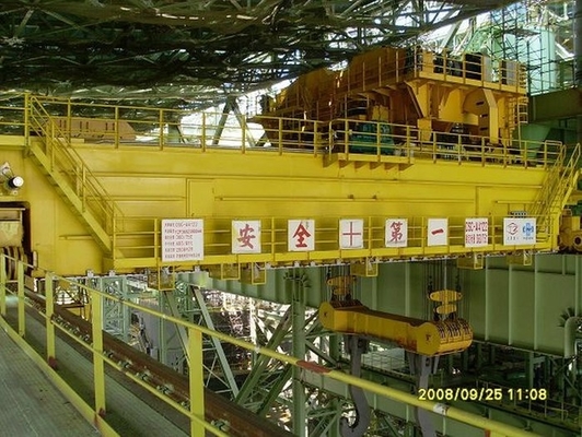 Grúa resistente de la planta siderúrgica de la metalurgia de Ton Double Beam Crane Heat del peso ligero 200/50