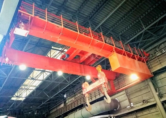 Cucharón del gancho del doble de las grúas de arriba 320t de la acería de la metalurgia de QDY que maneja la grúa